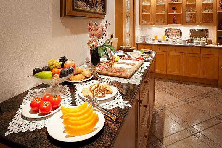 Garni Residence Soraiser Сельва-ді-Валь-Гардена Екстер'єр фото